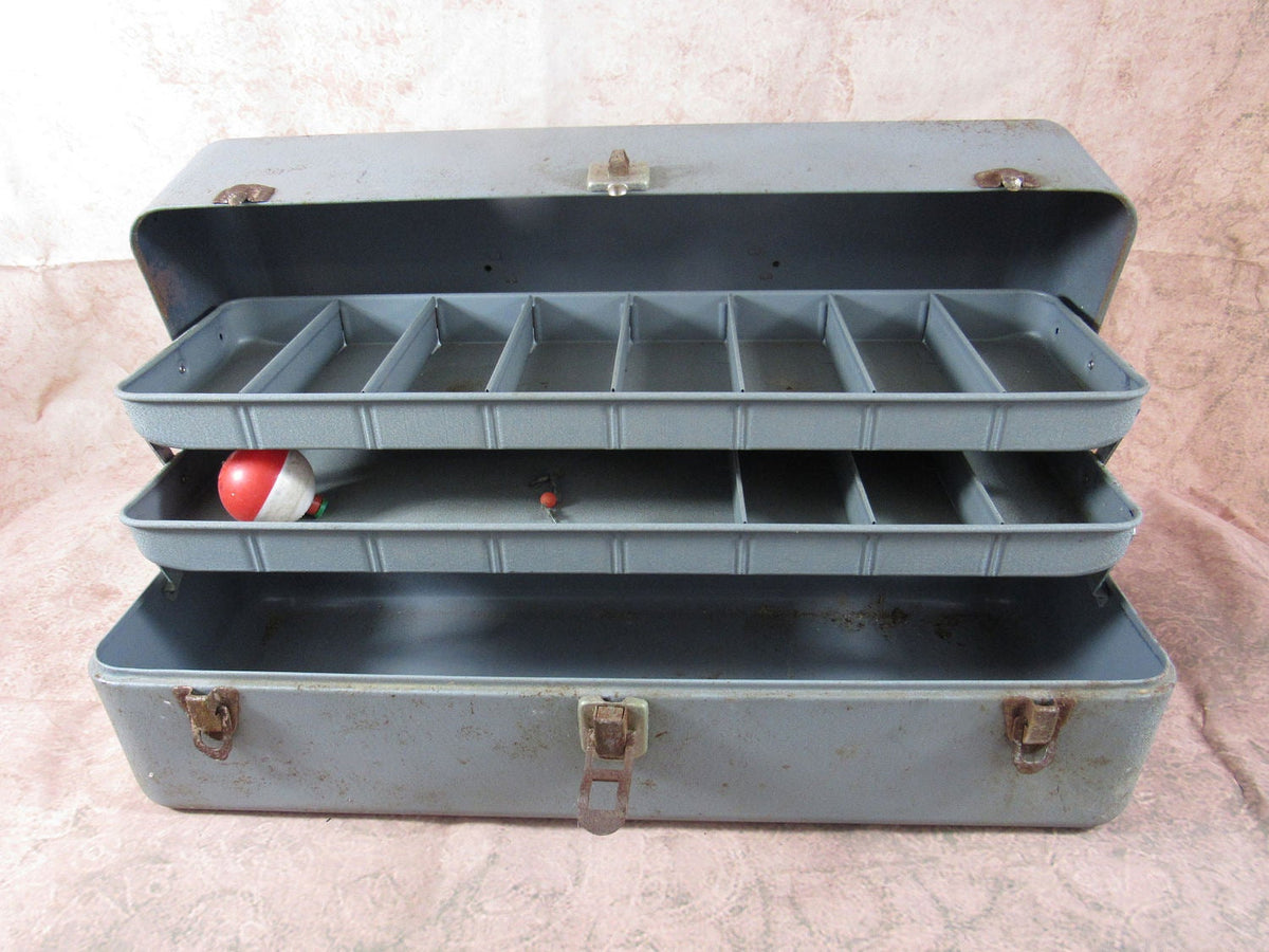Vintage Fishing Tackle Box Metal Rusty Exterior Sporting Goods