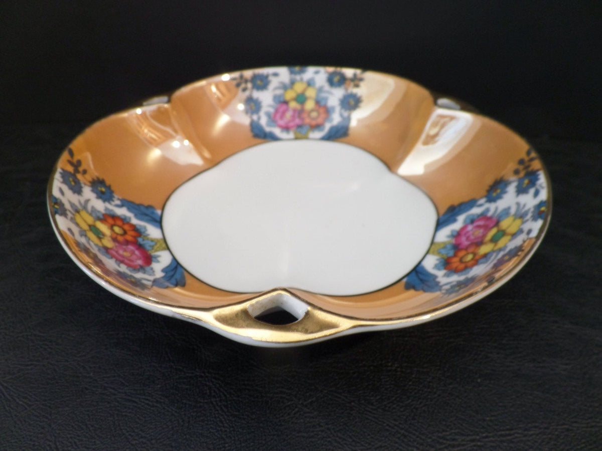 Antique Noritake Lusterware Serving Bowl Scallop Edge Art