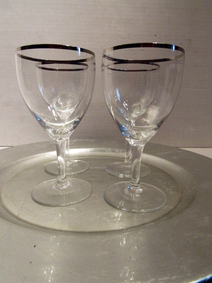 wine glass wedding Sample: Orion Wine Glass in Gold