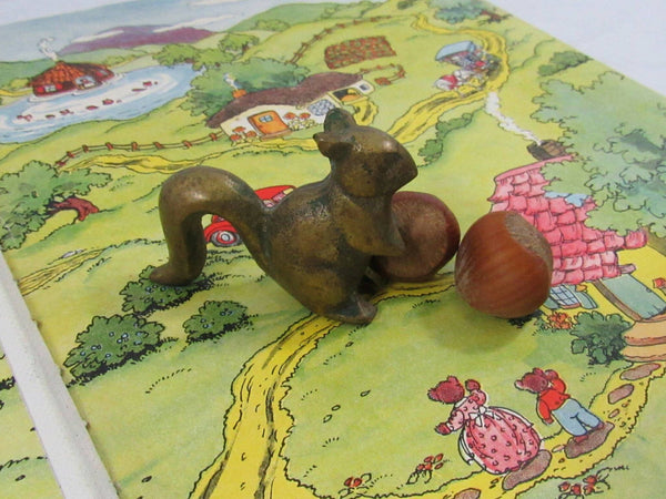 Vintage Miniature Collectibles Solid Brass Squirrel Tiny Squirrel Primitive Cast Squirrel