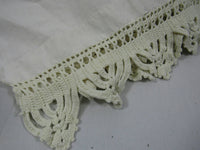 Vintage Embroidered Table Runner Crochet Lace Trim Rustic Primitive Cottage Chic Table 57 x 19 No Stains