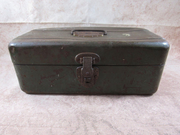 Vintage Fishing Tackle Box Metal Rusty Exterior Sporting Goods Home Ca –  TheFlyingHostess