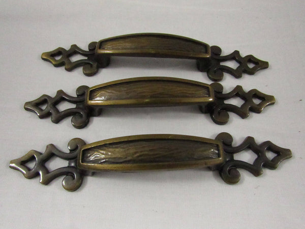 Vintage Drawer Pulls Drawer Handles Antique Gold Furniture Cabinet Har TheFlyingHostess Vintage Drawer Pulls Drawer Handles Antique Gold Furniture Cabinet Har TheFlyingHostess