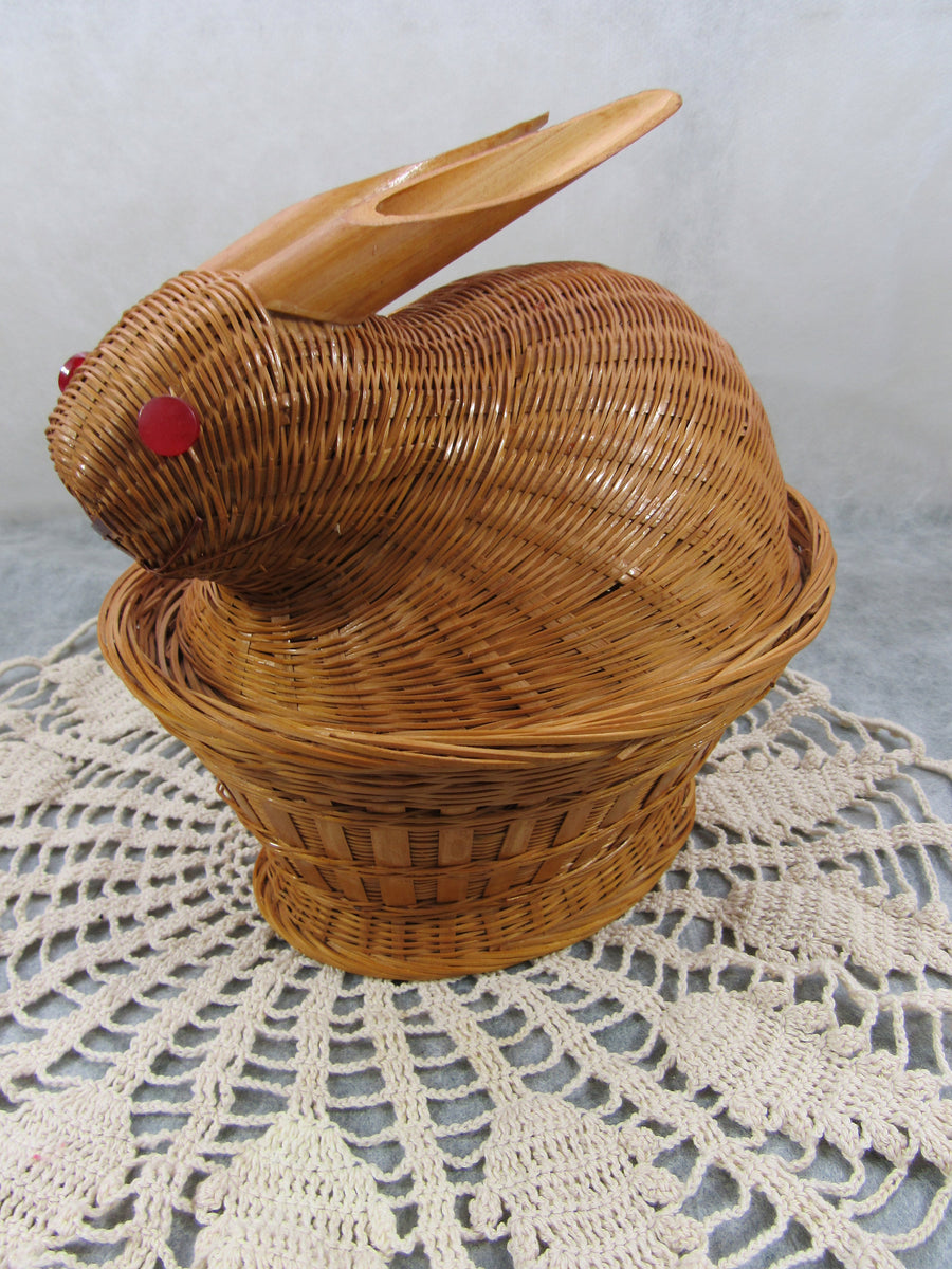 Vintage Wicker Rabbit Basket Bunny Rabbit Shaped Basket With Lid Red B ...