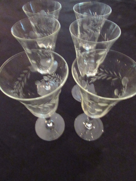 Vintage Theresienthal Etched Crystal Small Wine Cordial Glasses