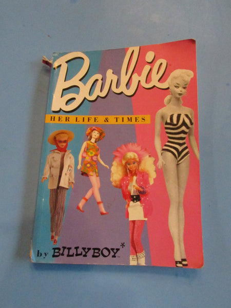 Vintage Barbie Her Life & Times and the New Theater of Fashion Book by Billyboy* Circa 1987 Crown Publishing