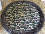 Camoflauge & Faux Fur Christmas Tree Skirt Hunter Lodge Rustic Christmas Decor