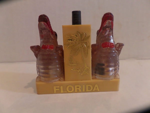 Vintage Florida Souvenir Gator Salt and Pepper Dispenser 1960's Kitschy Retro Kitchen Decor