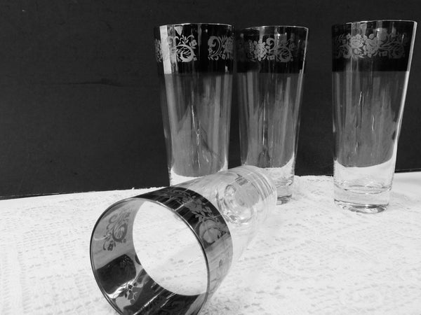 Set of Vintage Mid-Century Dorothy Thorpe Style Bar Glasses